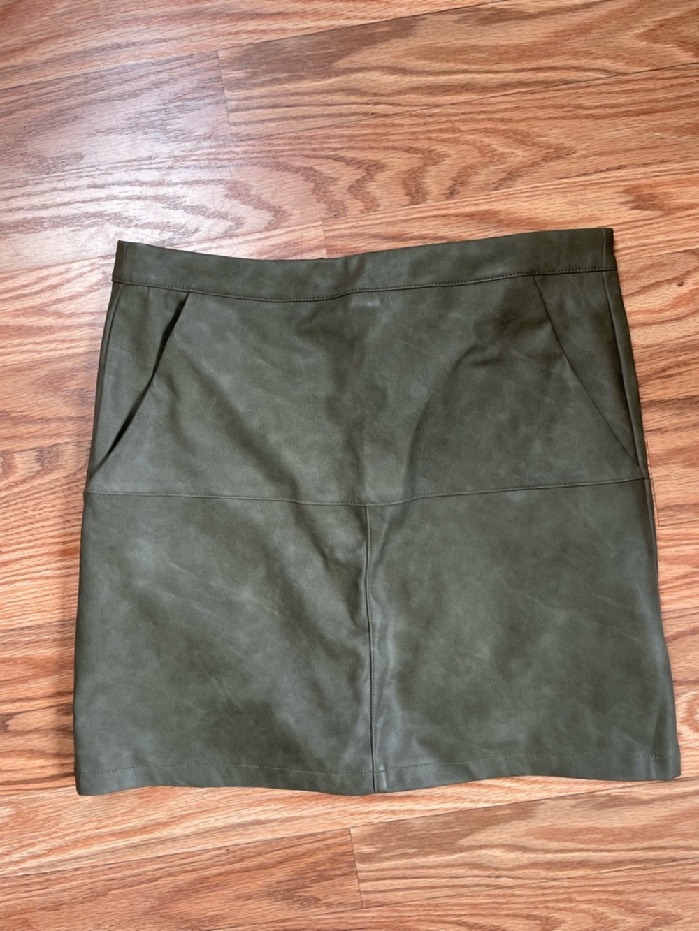 Shinestar Faux Leather Mini Skirt Olive Green Size Small NWT High Waist